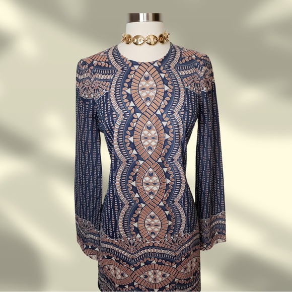 BCBGMAX AZRIA Women’s Allina Lace Long-Sleeve Cocktail Dress - Picture 1 of 10